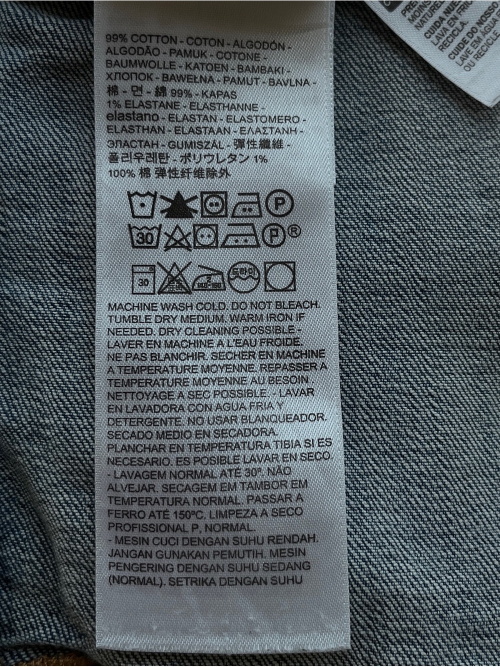 Y2K Levi's Women's Light Blue Washed Denim Jacket Size S - Picture 13 of 14